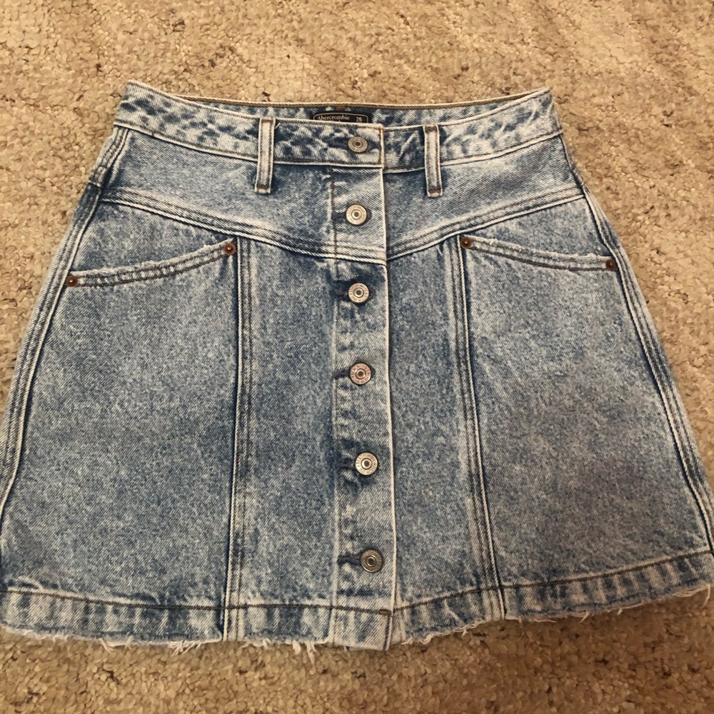 Abercrombie button up denim skirt